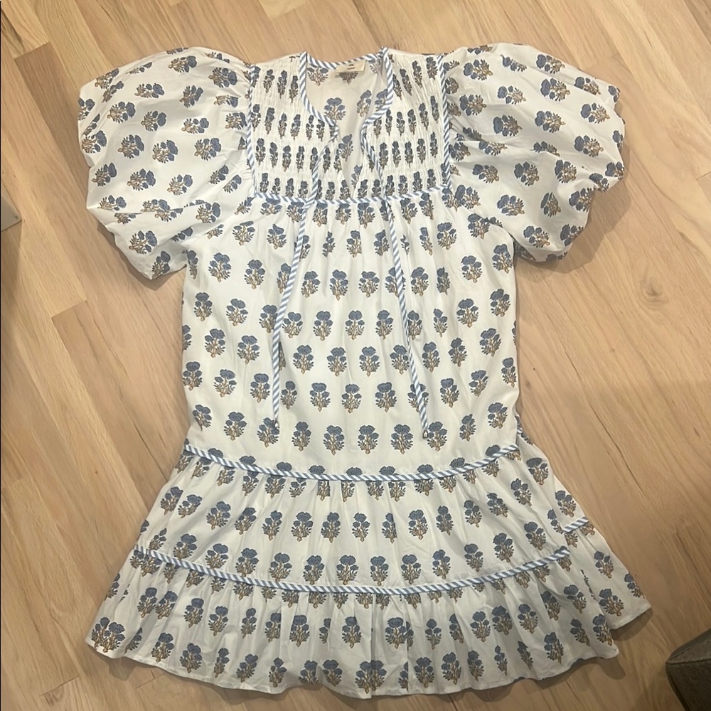 Block print white puff sleeve poplin dress